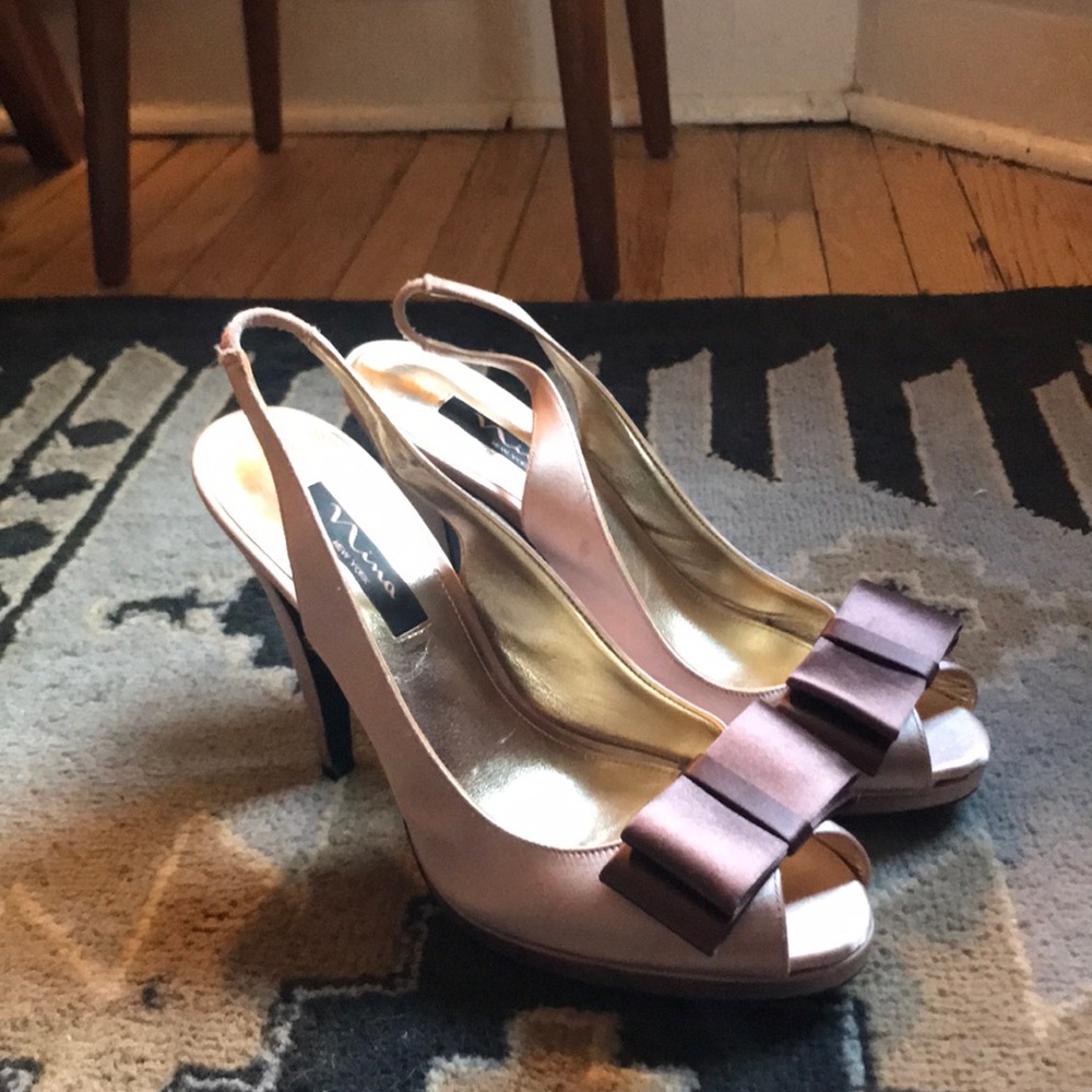 Nina New York Rose Bow Heels